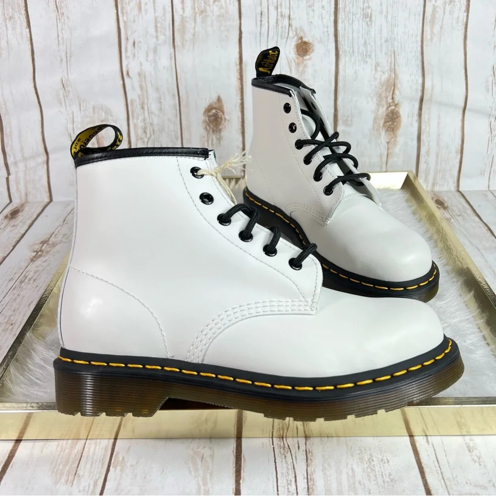 New Dr. Martens 101 YS Yellow Stitch Smooth Leather Ankle Boots